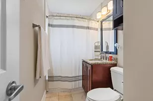 20 W Fullerton Ave, Glendale Heights, IL 60139 - Photo 18