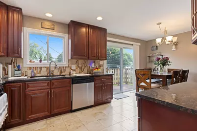 20 W Fullerton Avenue, Glendale Heights, IL 60139 - Photo 6
