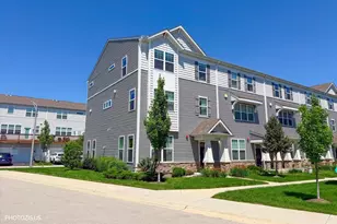3316 Trillium Cir, Rolling Meadows, IL 60008 - Photo 2
