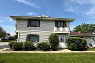 121 Millbrook Ln, Schaumburg, IL 60193 - Photo 42