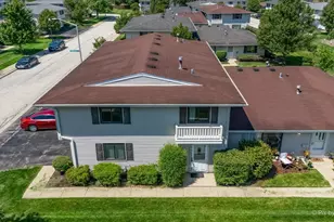 121 Millbrook Ln, Schaumburg, IL 60193 - Photo 44