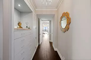 180 E Pearson St, Chicago, IL 60611 - Photo 30