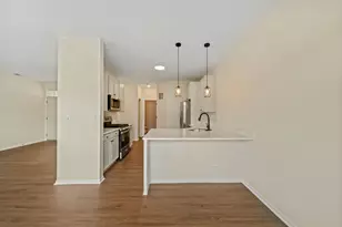371 McGrath Dr, Oswego, IL 60543 - Photo 10