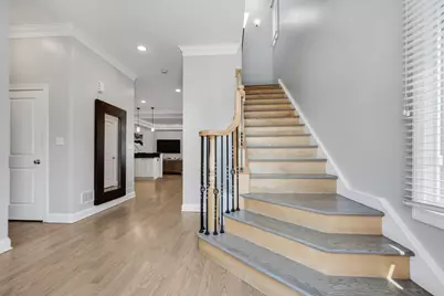 11241 S Central Park Avenue, Chicago, IL 60655 - Photo 2