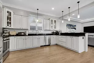 11241 S Central Park Ave, Chicago, IL 60655 - Photo 12
