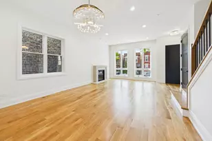 2638 W Superior St, Chicago, IL 60612 - Photo 2