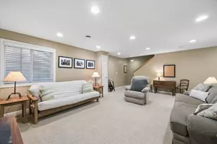 621 Dunhill Ln, Carol Stream, IL 60188 - Photo 14