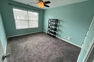2254 Gallant Fox Cir, Montgomery, IL 60538 - Photo 10