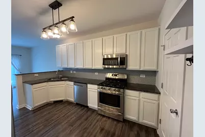 2254 Gallant Fox Circle, Montgomery, IL 60538 - Photo 2