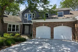 2544 Live Oak Ln, Buffalo Grove, IL 60089 - Photo 1