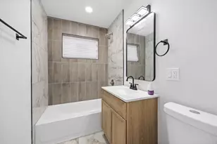 9427 S Emerald Ave, Chicago, IL 60620 - Photo 10