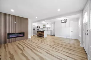 9427 S Emerald Ave, Chicago, IL 60620 - Photo 4
