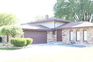 17522 Wright St, Lansing, IL 60438 - Photo 1