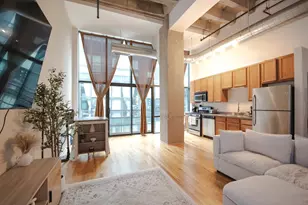 1645 W Ogden Ave, Chicago, IL 60612 - Photo 2