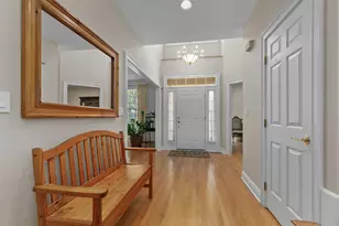 1741 Stanford Ct, Lake Forest, IL 60045 - Photo 2