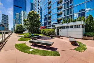 240 E Illinois St, Chicago, IL 60611 - Photo 2