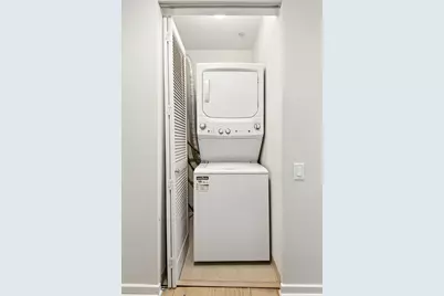 240 E Illinois Street #1511, Chicago, IL 60611 - Photo 16