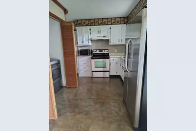 1036 Avenue E, Rochelle, IL 61068 - Photo 2