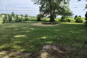 1036 Avenue E, Rochelle, IL 61068 - Photo 12