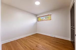 9S215 Florence Ave, Downers Grove, IL 60516 - Photo 18