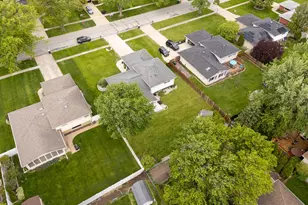 9S215 Florence Ave, Downers Grove, IL 60516 - Photo 28