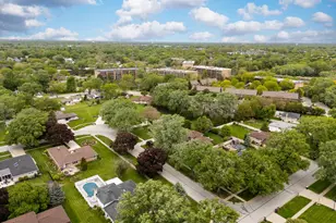 9S215 Florence Ave, Downers Grove, IL 60516 - Photo 30