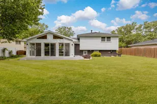9S215 Florence Ave, Downers Grove, IL 60516 - Photo 24