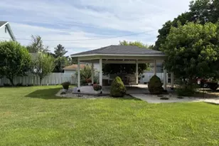 1208 Main St, Mendota, IL 61342 - Photo 22