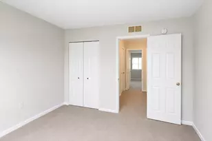 58 Rolling Oaks Rd, Sugar Grove, IL 60554 - Photo 14