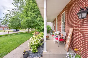 15484 Ridgefield Dr, Manhattan, IL 60442 - Photo 2