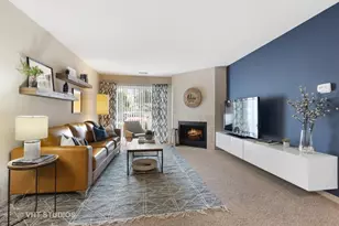 53 Kensington Cir, Wheaton, IL 60189 - Photo 8