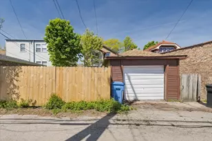 6515 N Maplewood Ave, Chicago, IL 60645 - Photo 34
