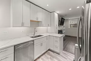 4214 N Kenmore Ave, Chicago, IL 60613 - Photo 8