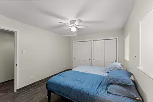 4214 N Kenmore Ave, Chicago, IL 60613 - Photo 12