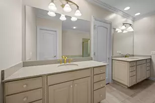 130 S Bradford Ct, Lake Forest, IL 60045 - Photo 16