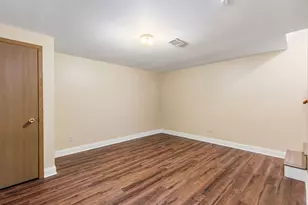 1435 Moluf St, Dekalb, IL 60115 - Photo 12