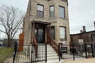 6049 S Champlain Ave, Chicago, IL 60637 - Photo 2