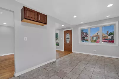 5035 S Kilpatrick Avenue, Chicago, IL 60632 - Photo 6