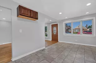 5035 S Kilpatrick Ave, Chicago, IL 60632 - Photo 6