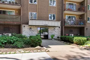1365 Ashland Ave, Des Plaines, IL 60016 - Photo 4