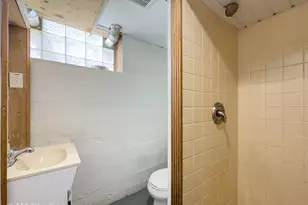 216 Wilcox Ave, Elgin, IL 60123 - Photo 28