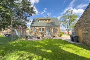 216 Wilcox Ave, Elgin, IL 60123 - Photo 36