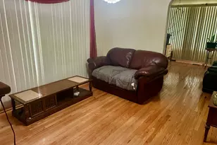 1504 W 71st Pl, Chicago, IL 60636 - Photo 2