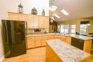 12819 Waterford Blvd, Plainfield, IL 60585 - Photo 6