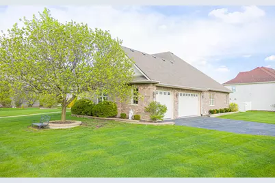 12819 Waterford Boulevard, Plainfield, IL 60585 - Photo 2