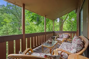 1S055 Spring Rd, Oakbrook Terrace, IL 60181 - Photo 18