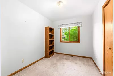 285 E Legner Street, Leland, IL 60531 - Photo 10