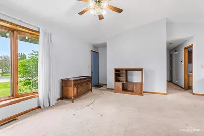 285 E Legner Street, Leland, IL 60531 - Photo 2