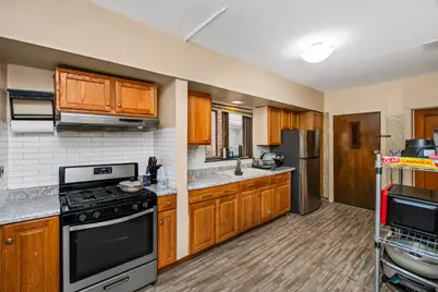 7918 S Champlain Avenue, Chicago, IL 60619 - Photo 8