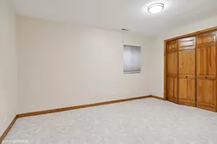2327 Flat Rock Ct, Naperville, IL 60564 - Photo 18